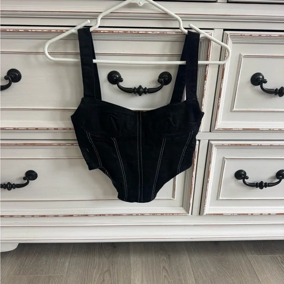 Zara Black Top with White Stitching - Picture 10 of 16